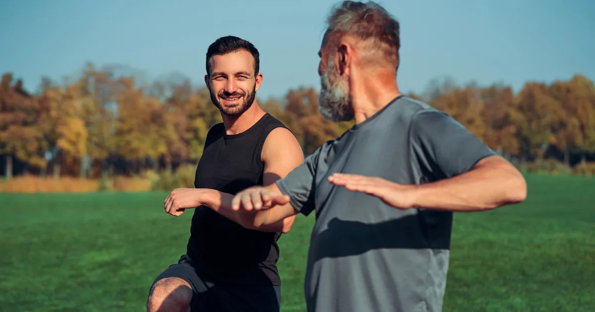 Aktivní senior na procházce